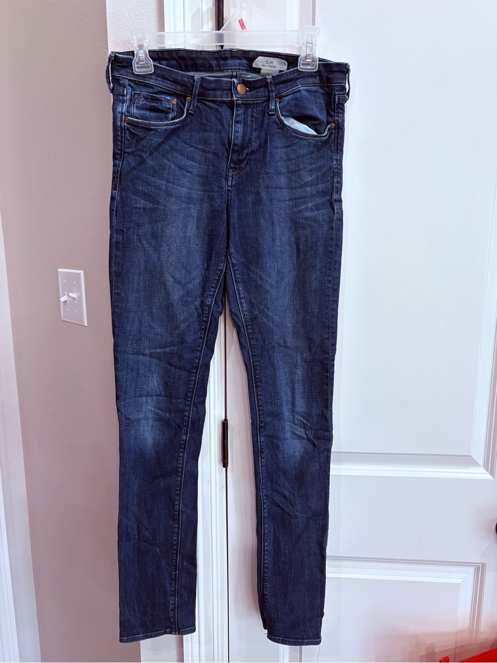 H&M dark wash Slim Regular Waist 29x32 denim jeans GUC
